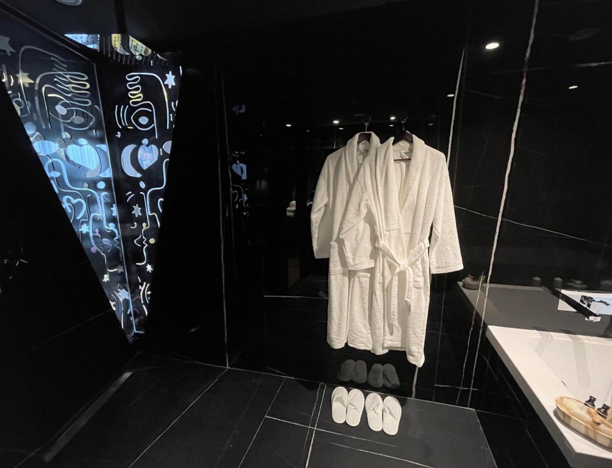 Arka Art Hotel Kashari المظهر الخارجي الصورة Bathroom
