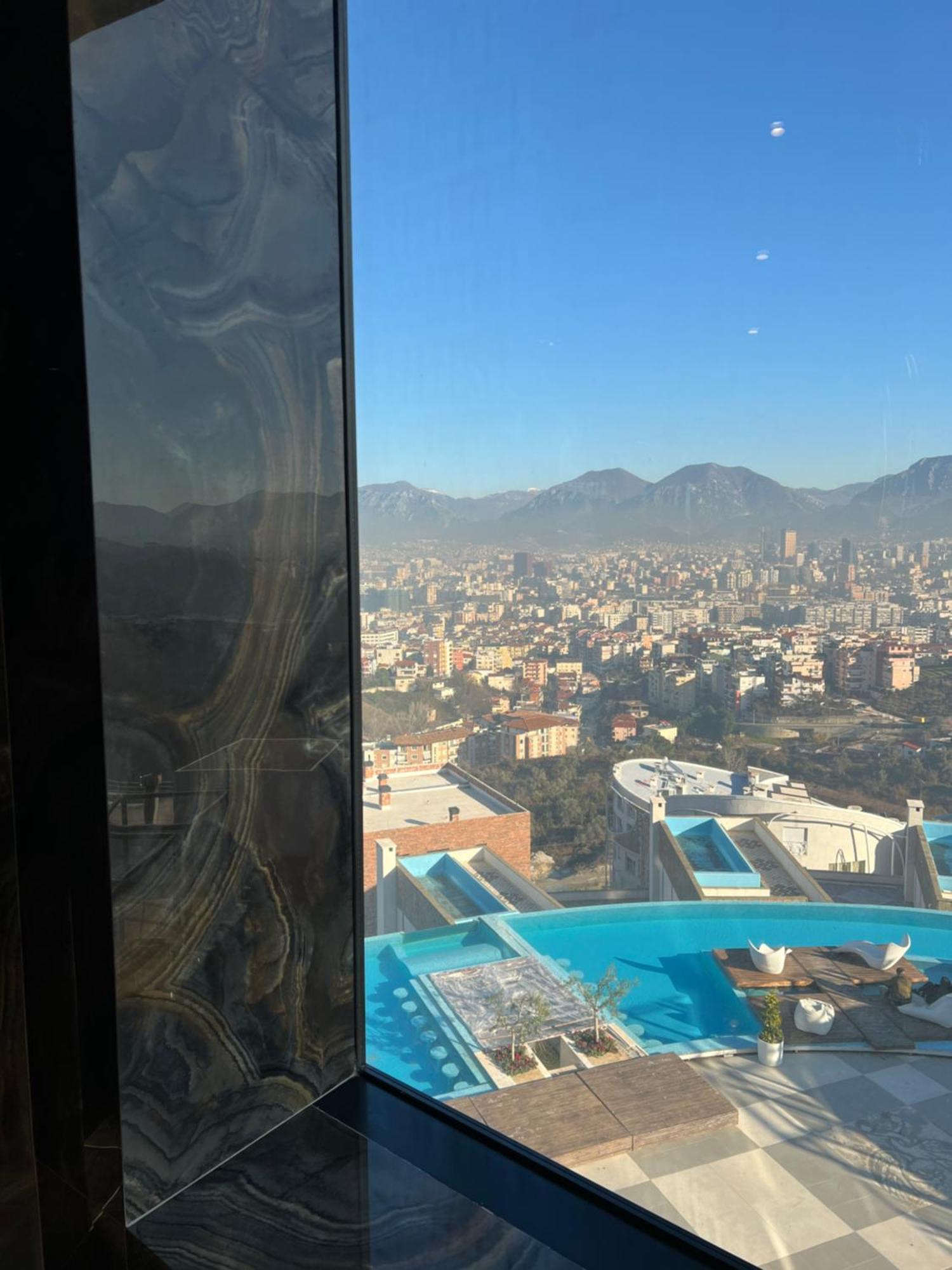 Arka Art Hotel Kashari المظهر الخارجي الصورة View of the city from the hotel