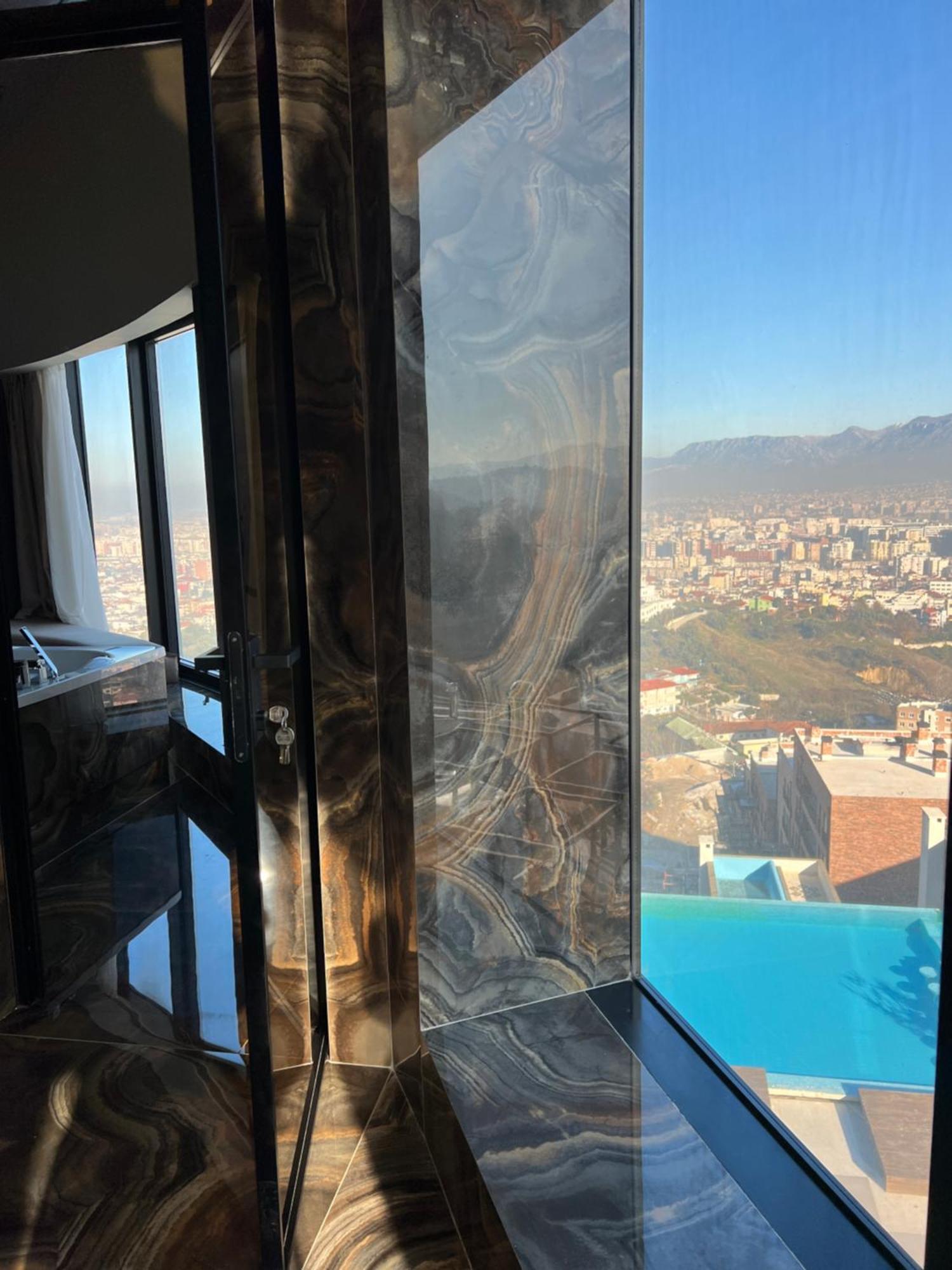 Arka Art Hotel Kashari المظهر الخارجي الصورة View from the 100th floor