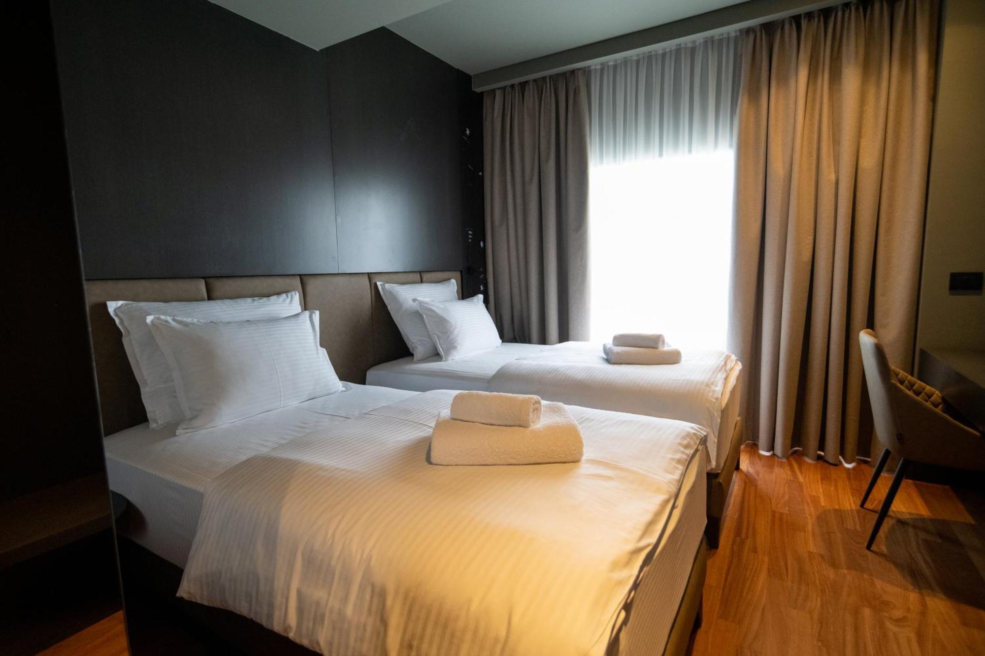 Arka Art Hotel Kashari المظهر الخارجي الصورة A room at the hotel