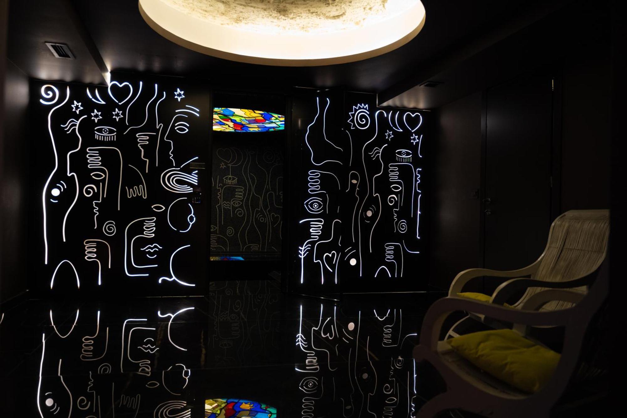 Arka Art Hotel Kashari المظهر الخارجي الصورة The interior of the elevator