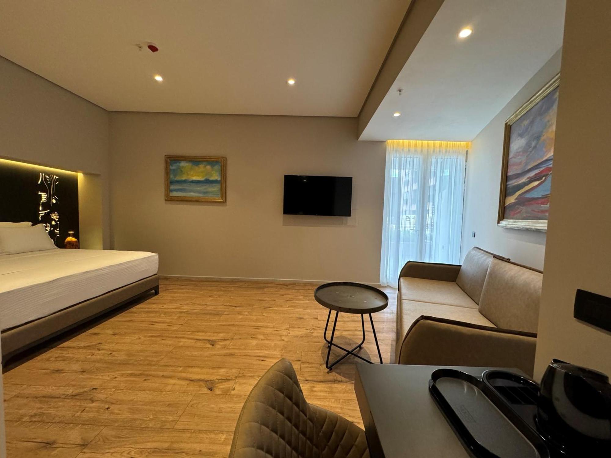 Arka Art Hotel Kashari المظهر الخارجي الصورة A room at the hotel