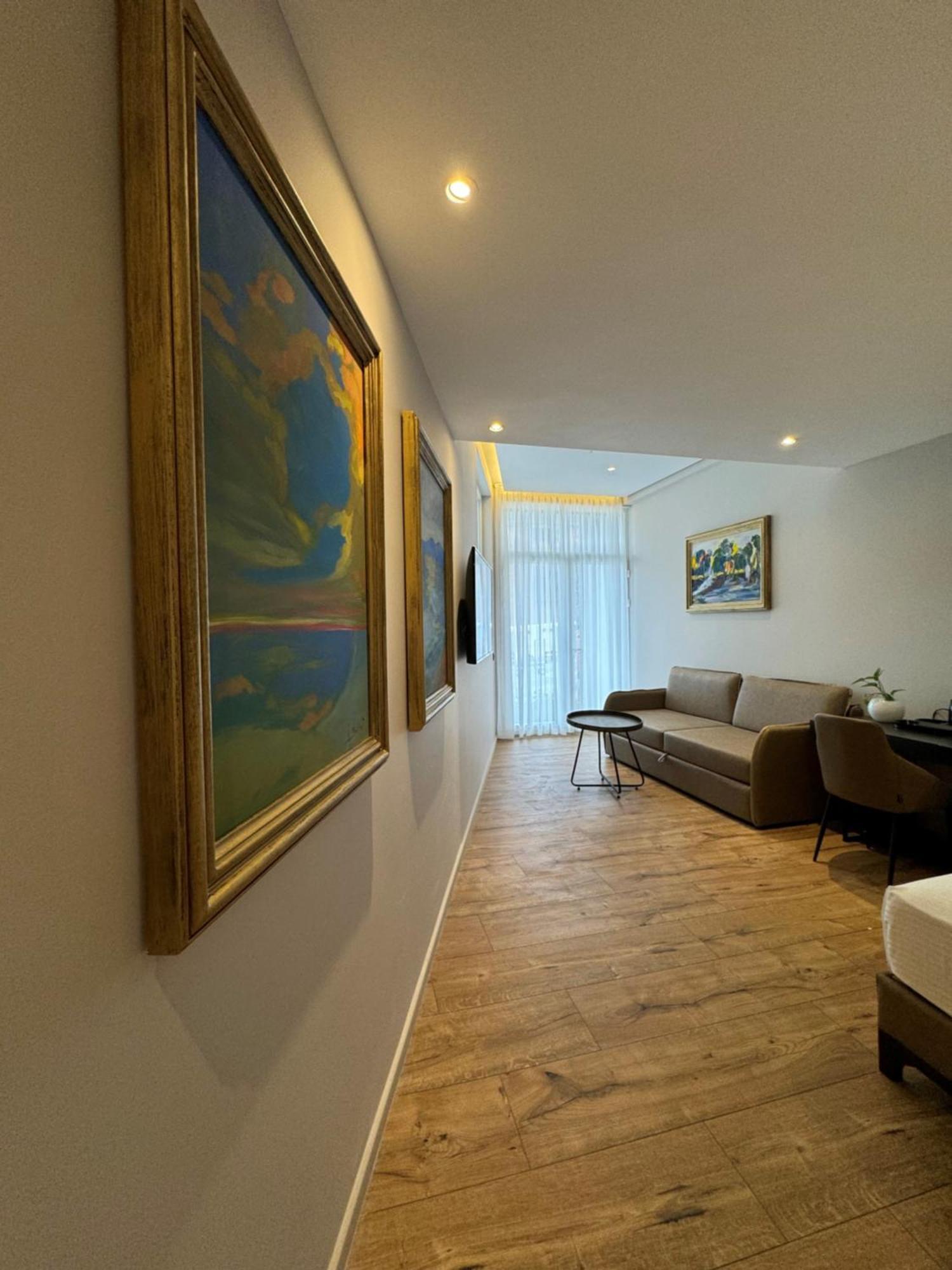 Arka Art Hotel Kashari المظهر الخارجي الصورة A suite at the hotel